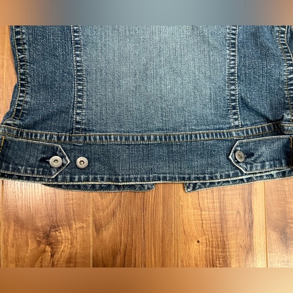 *💜2/20$*Brody Jeans| Vintage Jean Jacket - Picture 5 of 5